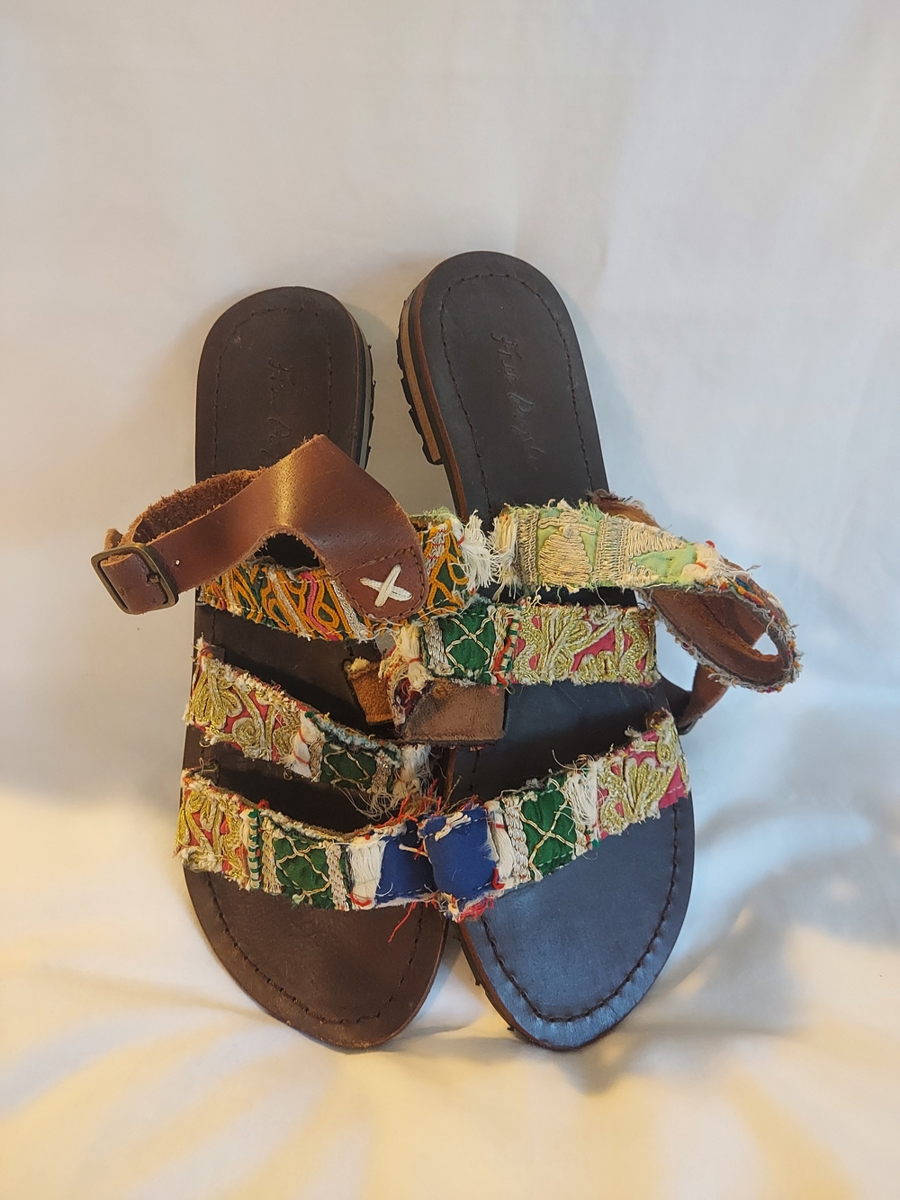 Free People DVLPMNT Meadow Embroidered Leather Ankle Strap Sandals Boho Festival - Picture 1 of 8